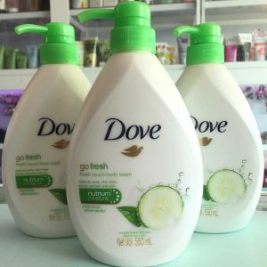Sữa tắm Dove dưa leo và trà xanh làm sạch và dưỡng ẩm mềm mịn da