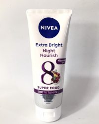 duong-the-nivea-thai-lan-ban-dem-trang-da-sang-min